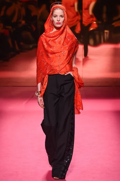 Look 2